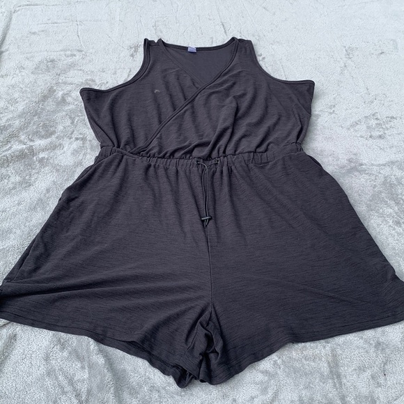Like New Old Navy Breathe ON Active Tank Jumpsuit - Picture 1 of 9